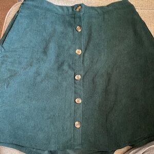 NWT Green Elastic Waist Skirt